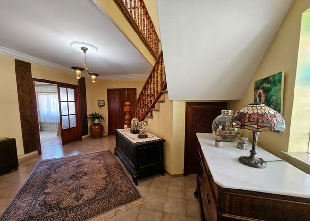6 soverom Villa til salgs i Palma de Mallorca med svømmebasseng garasje - € 1 370 000 (Ref: 9934223)
