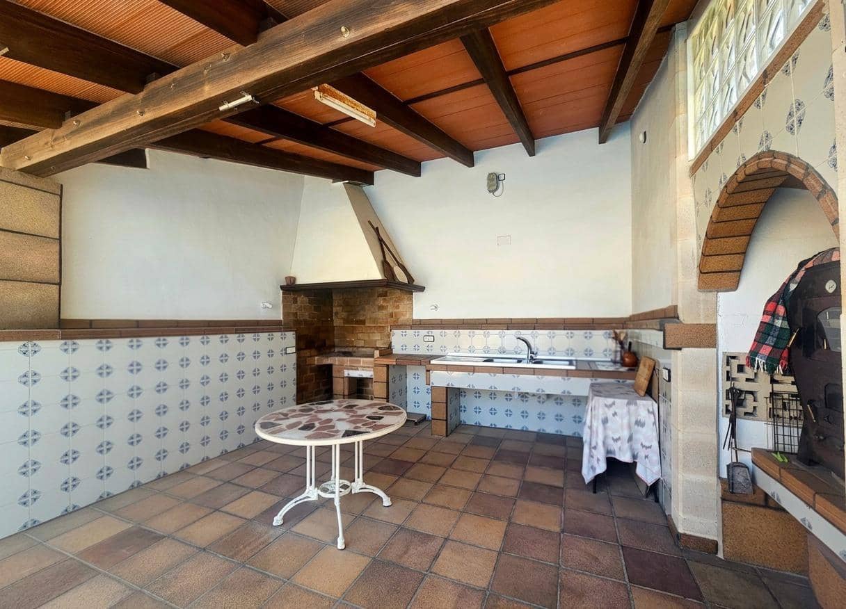 6 slaapkamer Villa te koop in Palma de Mallorca met zwembad garage - € 1.370.000 (Ref: 9934223)