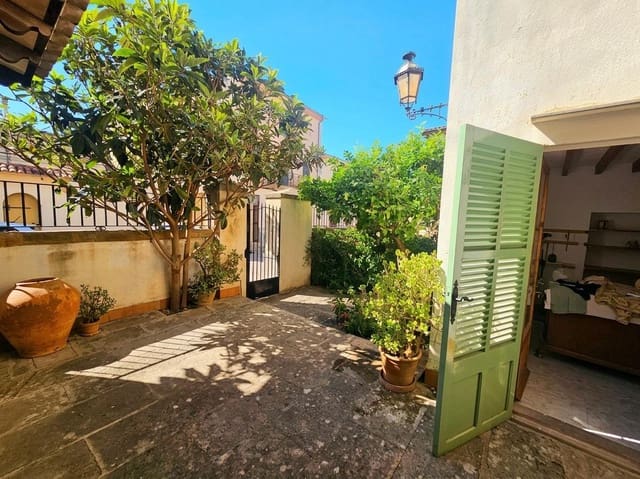 5 slaapkamer Huis te koop in Llucmajor met garage - € 1.000.000 (Ref: 9945734)