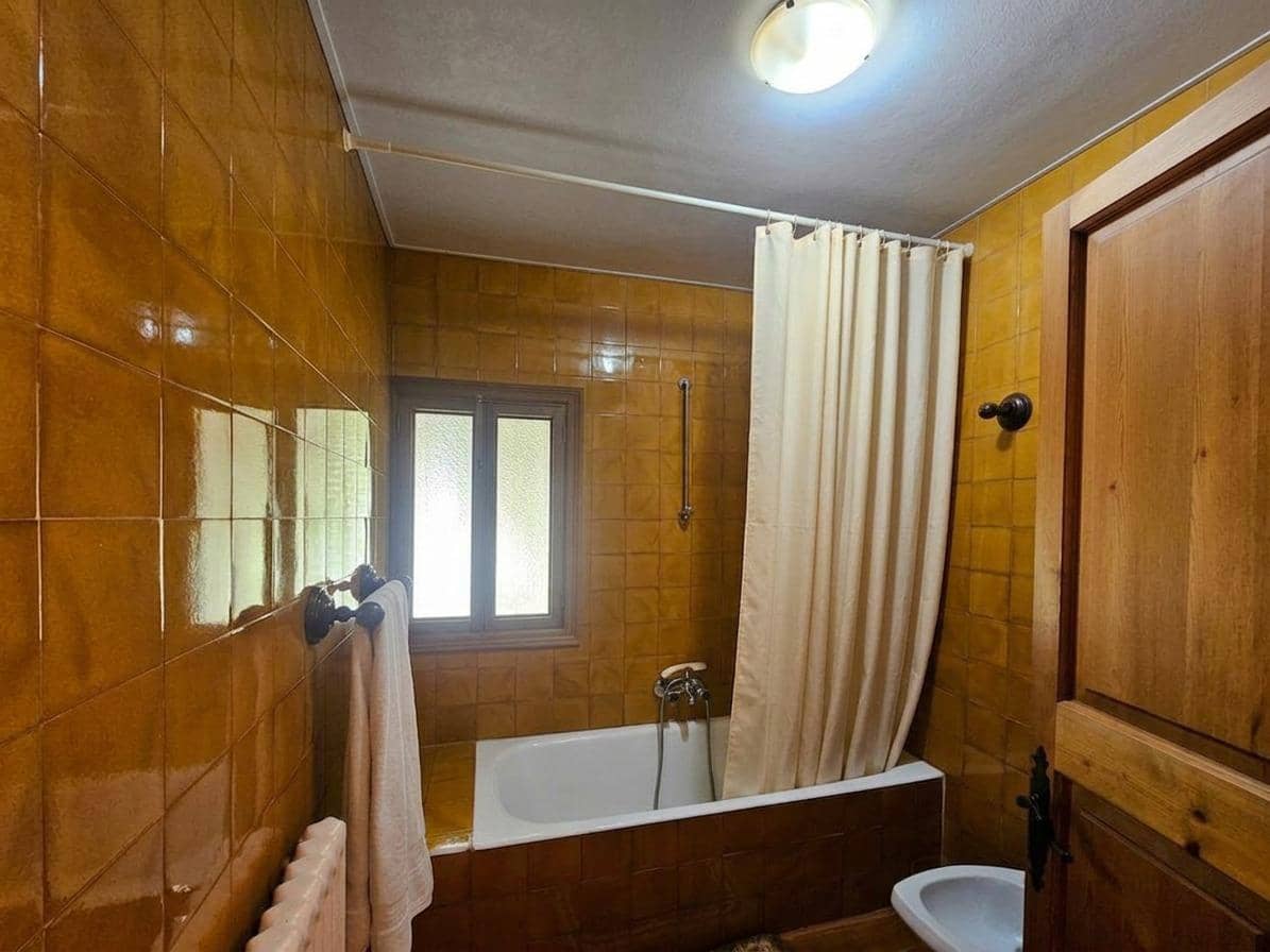 5 slaapkamer Huis te koop in Llucmajor met garage - € 1.000.000 (Ref: 9945734)
