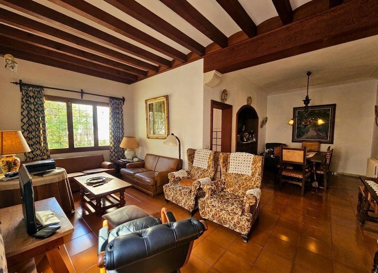 5 slaapkamer Huis te koop in Llucmajor met garage - € 1.000.000 (Ref: 9945734)