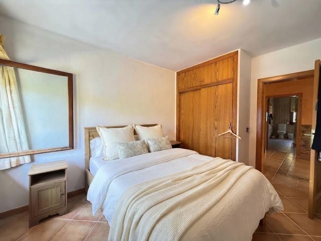 6 soverom Villa til salgs i Palmanova, Calvià med svømmebasseng - € 1 590 000 (Ref: 9970620)