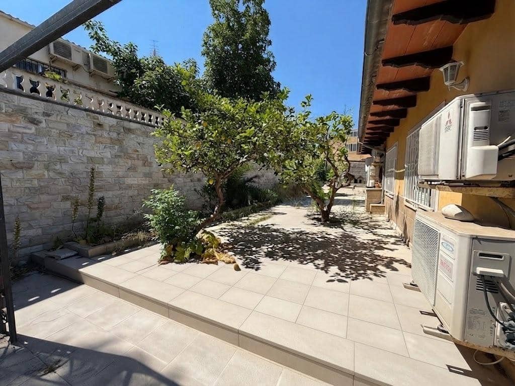 6 bedroom Villa for sale in Palmanova with pool - € 1,590,000 (Ref: 9970620)