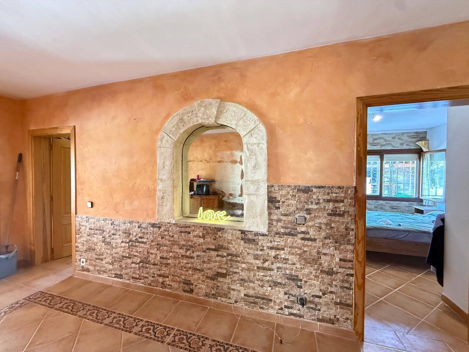 6 bedroom Villa for sale in Palmanova with pool - € 1,590,000 (Ref: 9970620)