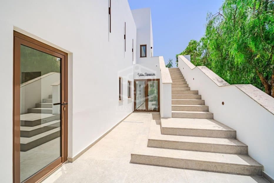 5 soveværelse Villa til salg i Adeje med swimmingpool garage - € 3.190.000 (Ref: 10031234)