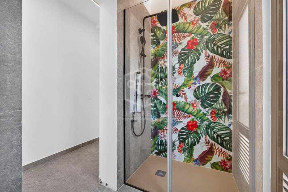 5 soveværelse Villa til salg i Adeje med swimmingpool garage - € 3.190.000 (Ref: 10031234)