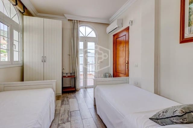 4 chambre Villa/Maison à vendre à Playa de Fañabé Alto, Adeje avec piscine garage - 2 060 000 € (Ref: 10031235)
