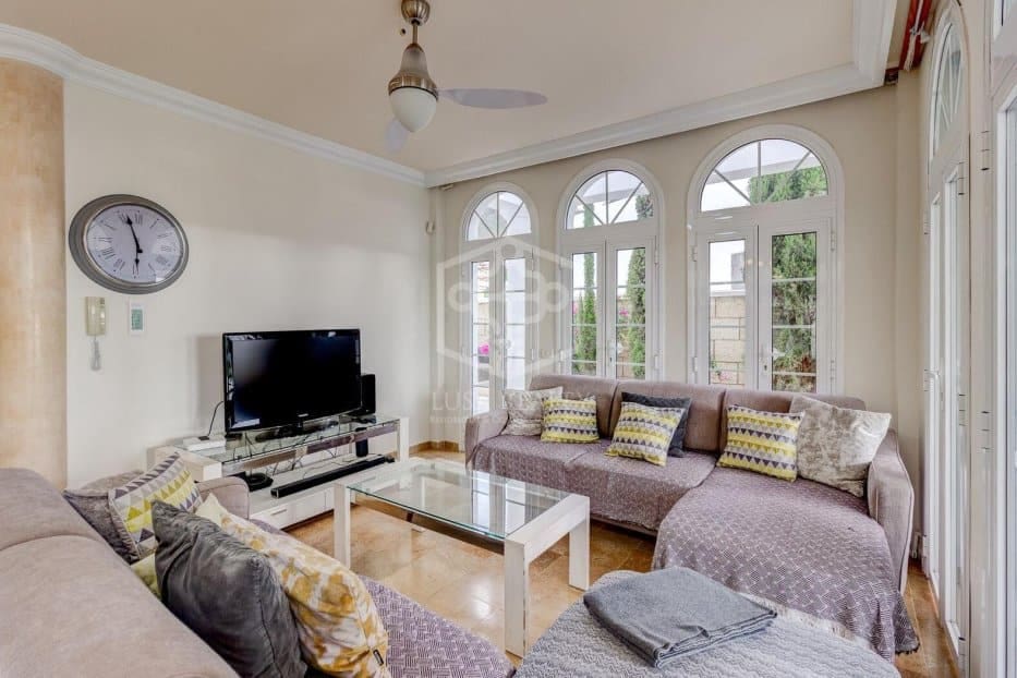 4 chambre Villa/Maison à vendre à Adeje avec piscine garage - 2 060 000 € (Ref: 10031235)