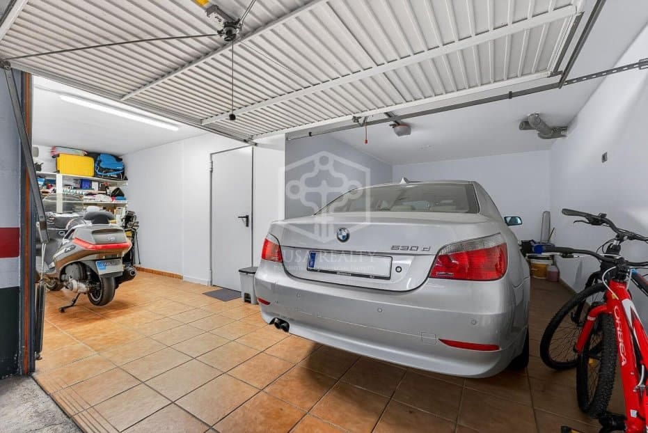 4 sovrum Hus till salu i Adeje med garage - 980 000 € (Ref: 10031236)