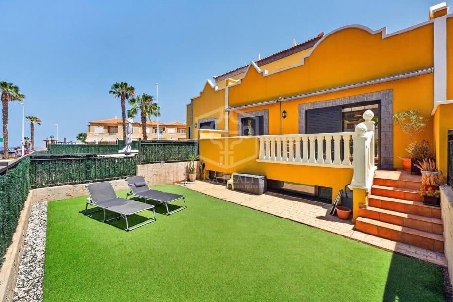 4 sovrum Hus till salu i Adeje med garage - 980 000 € (Ref: 10031236)