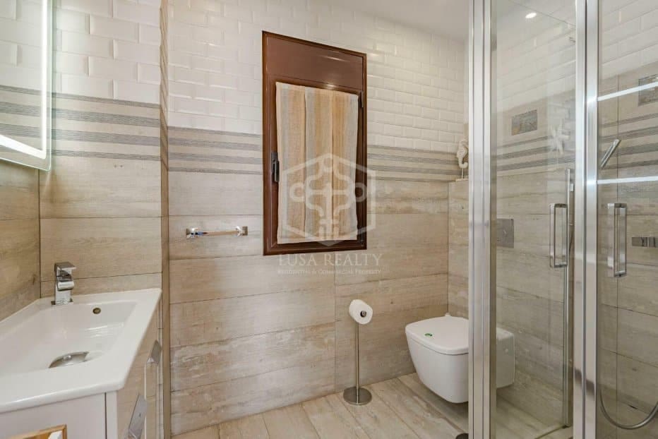 6 slaapkamer Villa te koop in El Medano met zwembad garage - € 1.690.000 (Ref: 10054519)
