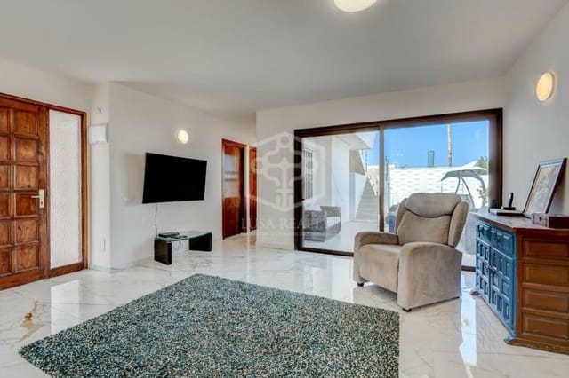 2 Zimmer Villa zu verkaufen in San Eugenio Bajo, Adeje mit Pool Garage - 995.000 € (Ref: 10077361)