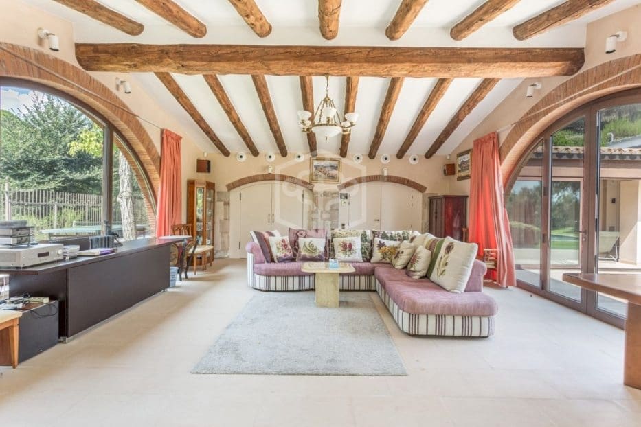 6 bedroom Villa for sale in Sant Andreu de Llavaneres with pool garage - € 17,000,000 (Ref: 10118659)