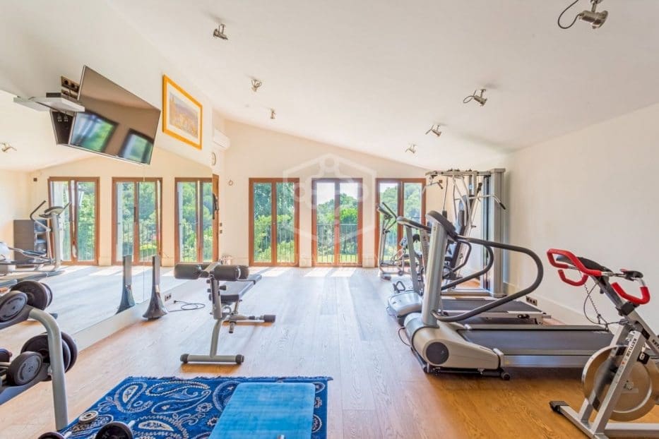 6 bedroom Villa for sale in Sant Andreu de Llavaneres with pool garage - € 17,000,000 (Ref: 10118659)