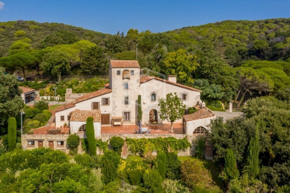 6 bedroom Villa for sale in Sant Andreu de Llavaneres with pool garage - € 17,000,000 (Ref: 10118659)