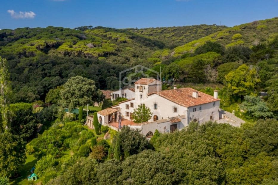 6 bedroom Villa for sale in Sant Andreu de Llavaneres with pool garage - € 17,000,000 (Ref: 10118659)