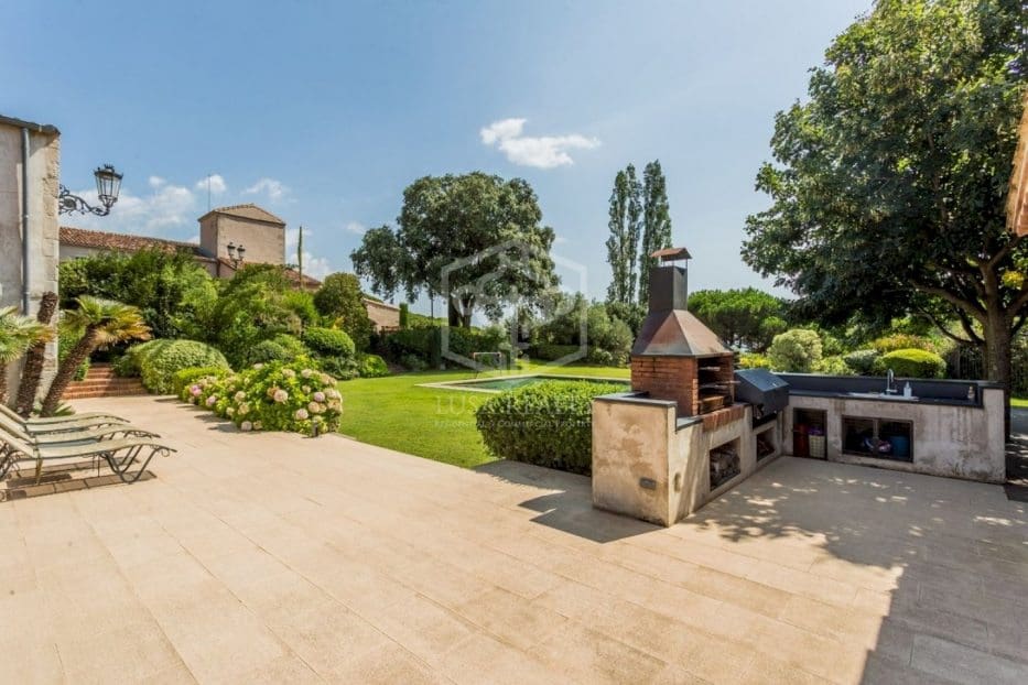 6 bedroom Villa for sale in Sant Andreu de Llavaneres with pool garage - € 17,000,000 (Ref: 10118659)
