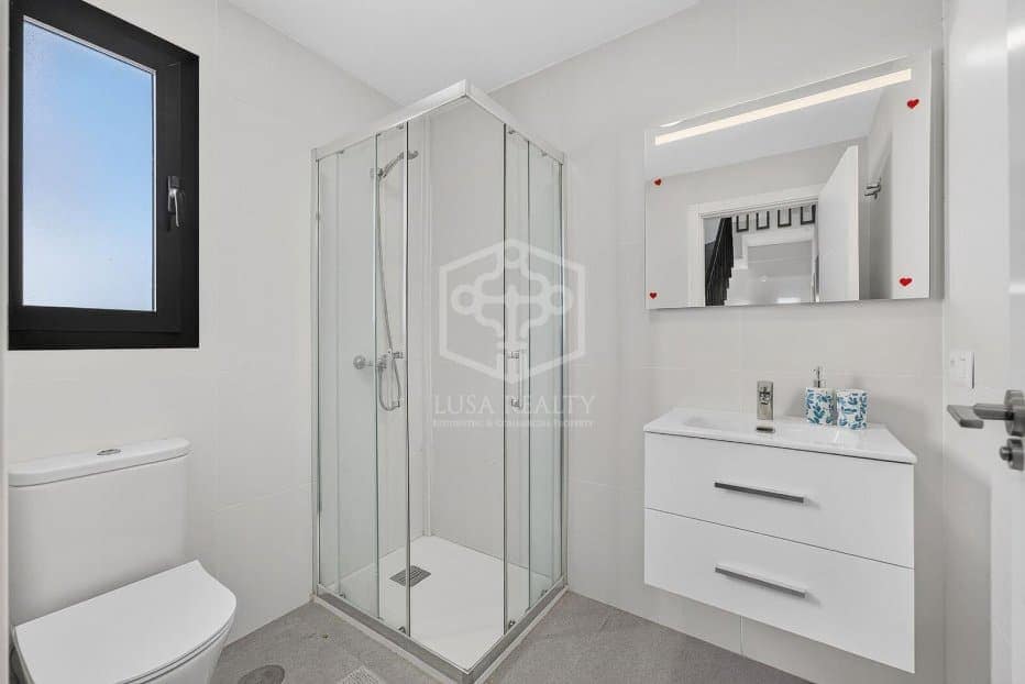 4 bedroom Townhouse for sale in San Miguel de Abona with pool garage - € 749,900 (Ref: 10135528)