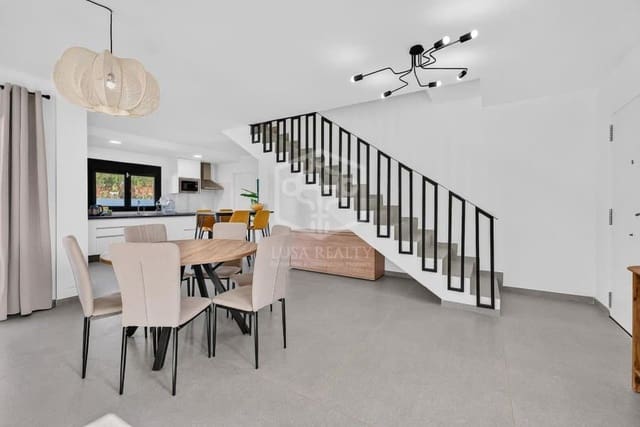 4 bedroom Townhouse for sale in San Miguel de Abona with pool garage - € 749,900 (Ref: 10135528)