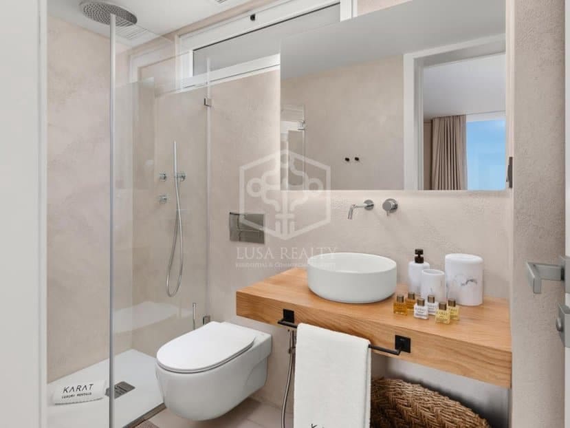 Chalet de 3 habitaciones en Adeje en venta con piscina garaje - 1.449.000 € (Ref: 10154506)