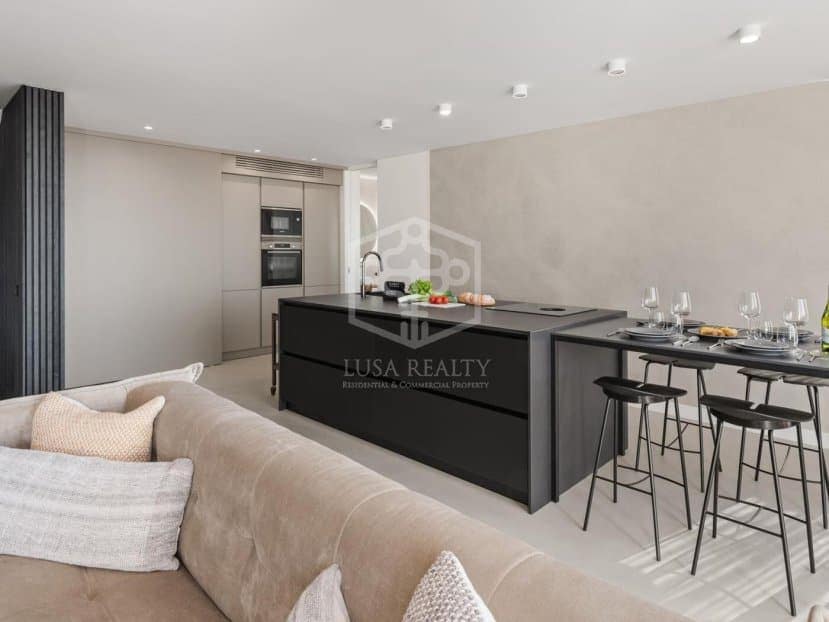 Chalet de 3 habitaciones en Adeje en venta con piscina garaje - 1.449.000 € (Ref: 10154506)