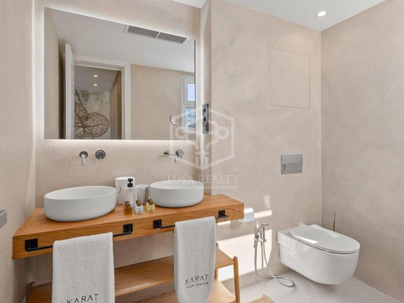 Chalet de 3 habitaciones en Adeje en venta con piscina garaje - 1.449.000 € (Ref: 10154506)