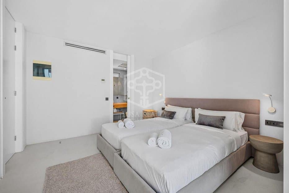 Chalet de 3 habitaciones en Adeje en venta con piscina garaje - 1.369.000 € (Ref: 10154507)