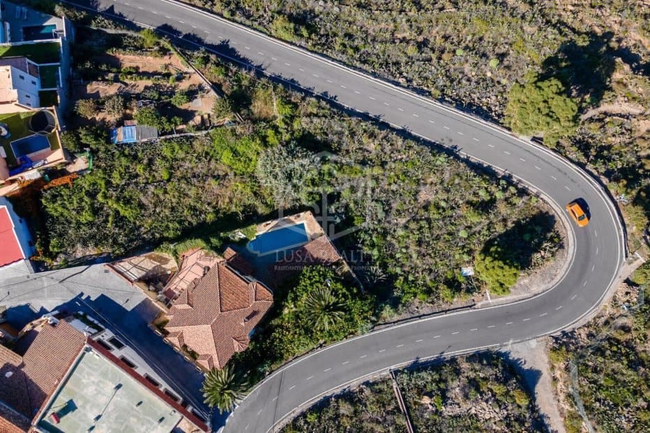 Solar/Parcela en Adeje en venta - 1.000.000 € (Ref: 10154508)