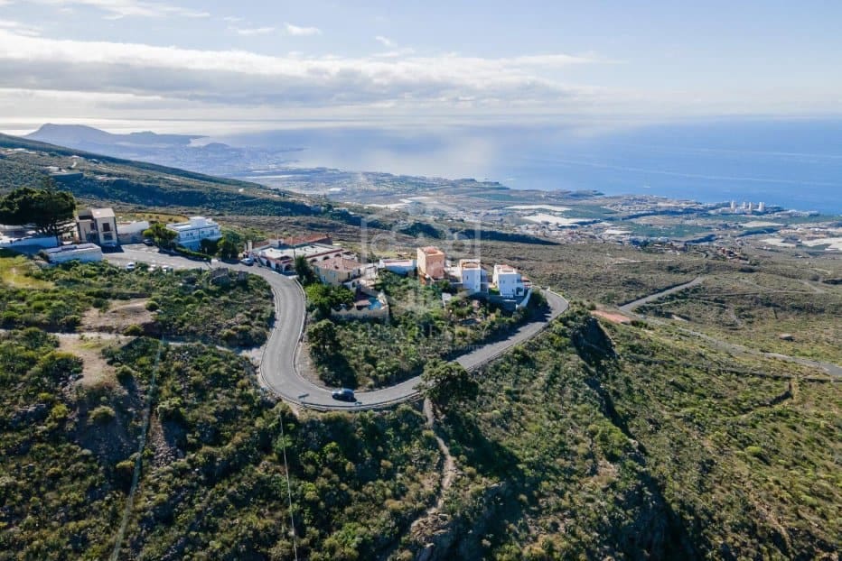 Solar/Parcela en Adeje en venta - 1.000.000 € (Ref: 10154508)