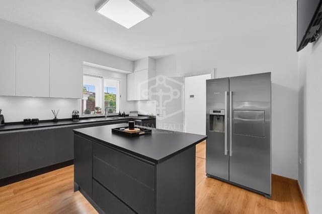 5 quarto Moradia para venda em Arona com piscina garagem - 1 490 000 € (Ref: 10164008)