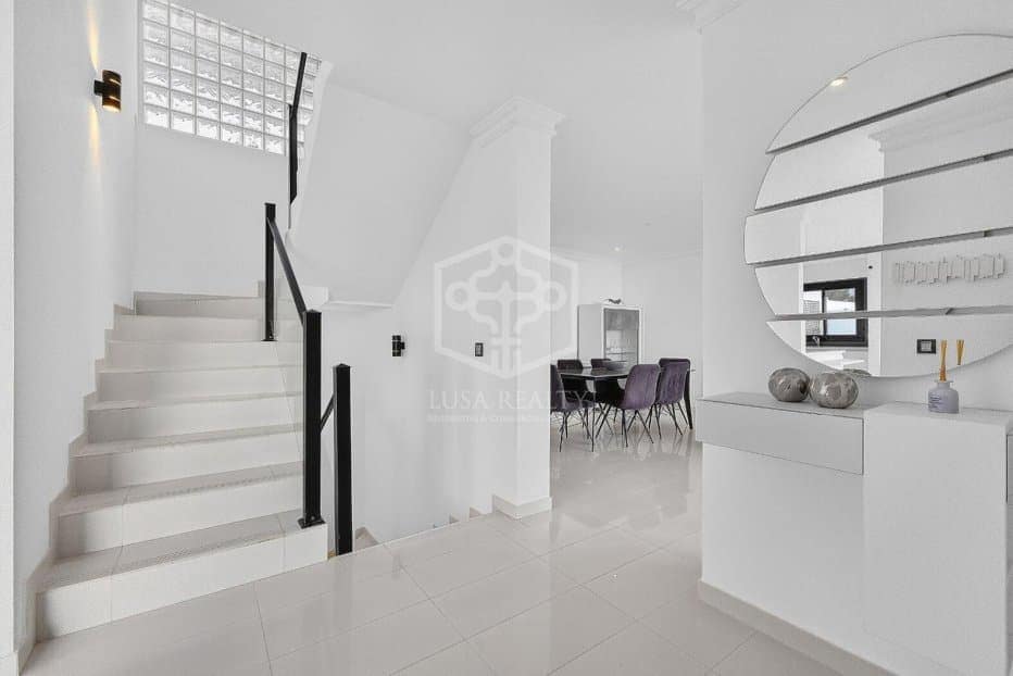 3 Zimmer Villa zu verkaufen in Adeje mit Pool Garage - 1.430.000 € (Ref: 10164009)