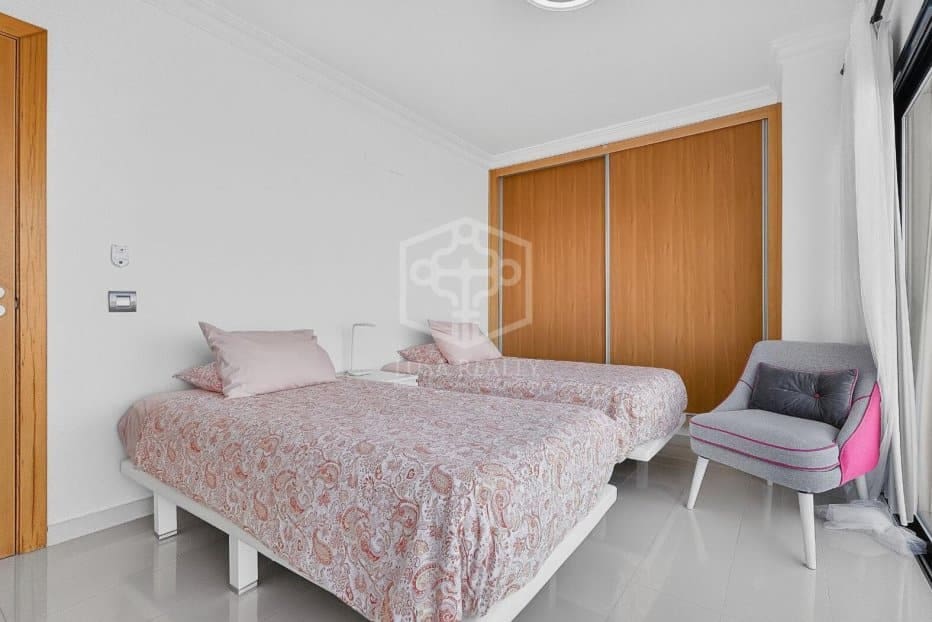 3 Zimmer Villa zu verkaufen in Adeje mit Pool Garage - 1.430.000 € (Ref: 10164009)