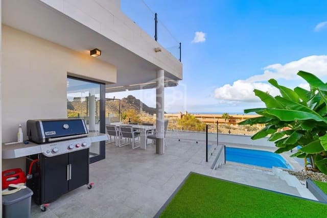 3 Zimmer Villa zu verkaufen in Torviscas Centro y Alto, Adeje mit Pool Garage - 1.430.000 € (Ref: 10164009)