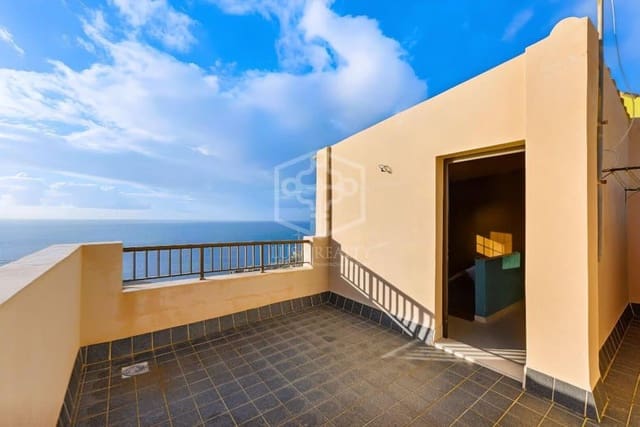 Chalet de 6 habitaciones en Candelaria en venta con garaje - 749.000 € (Ref: 10176187)