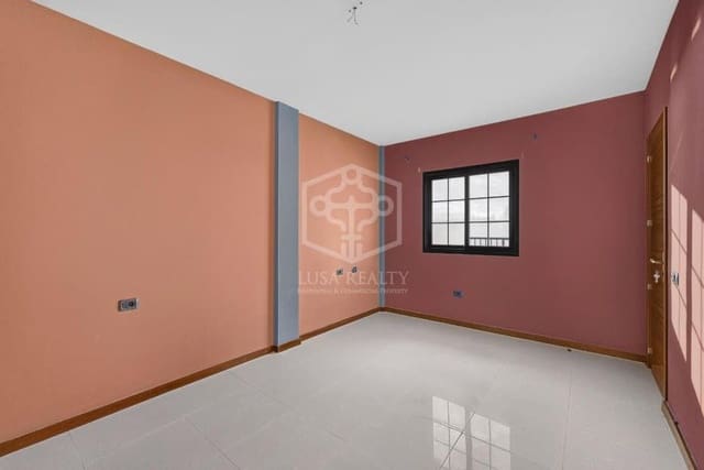 Chalet de 6 habitaciones en Candelaria en venta con garaje - 749.000 € (Ref: 10176187)