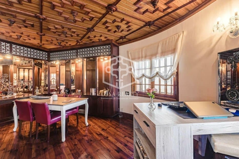 9 soveværelse Erhverv til salg i San Cristobal de La Laguna - € 2.900.000 (Ref: 8115396)