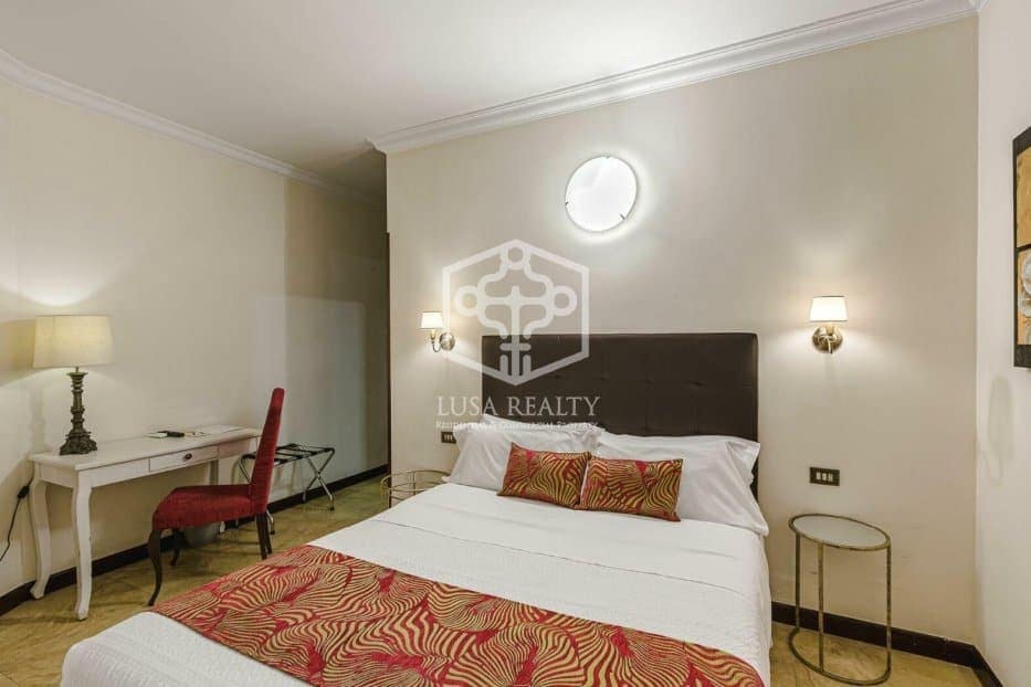 9 soveværelse Erhverv til salg i San Cristobal de La Laguna - € 2.900.000 (Ref: 8115396)