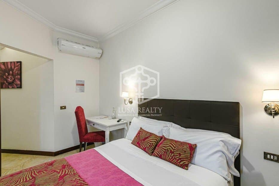 9 soveværelse Erhverv til salg i San Cristobal de La Laguna - € 2.900.000 (Ref: 8115396)