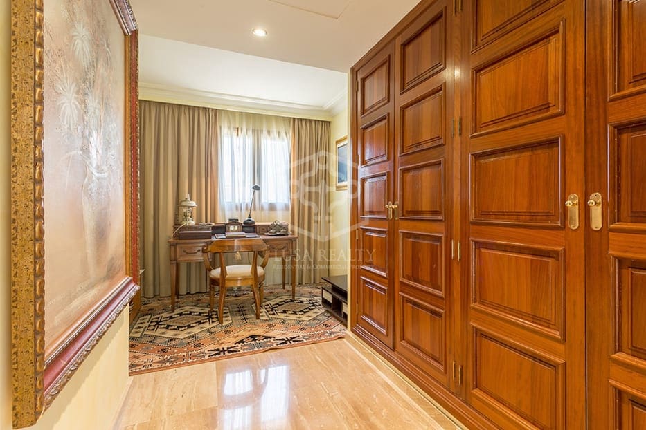 7 soveværelse Villa til salg i Cala Mayor - € 2.250.000 (Ref: 8115496)