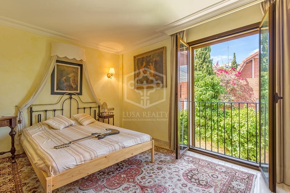 7 soveværelse Villa til salg i Cala Mayor - € 2.250.000 (Ref: 8115496)