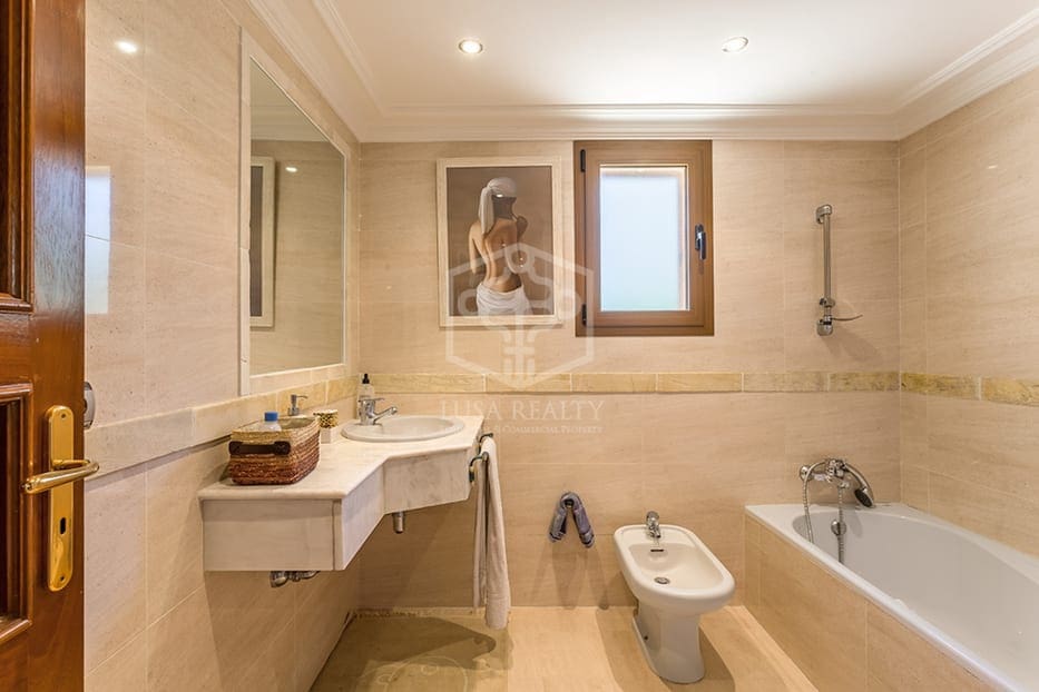 7 soveværelse Villa til salg i Cala Mayor - € 2.250.000 (Ref: 8115496)