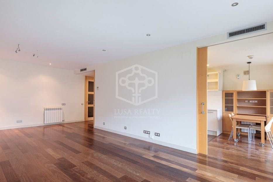 Apartamento de 3 habitaciones en Barcelona ciudad en alquiler con piscina garaje - 3.630 € (Ref: 8115507)