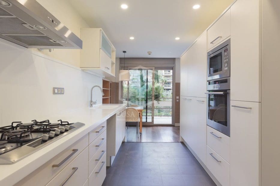 Apartamento de 3 habitaciones en Barcelona ciudad en alquiler con piscina garaje - 3.630 € (Ref: 8115507)