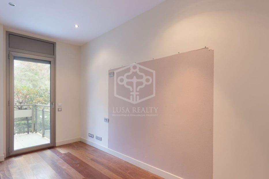 Apartamento de 3 habitaciones en Barcelona ciudad en alquiler con piscina garaje - 3.630 € (Ref: 8115507)