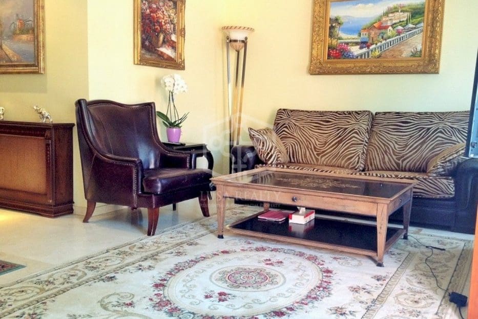 4 chambre Maison de Ville à vendre à Gava avec piscine garage - 1 050 000 € (Ref: 8115510)