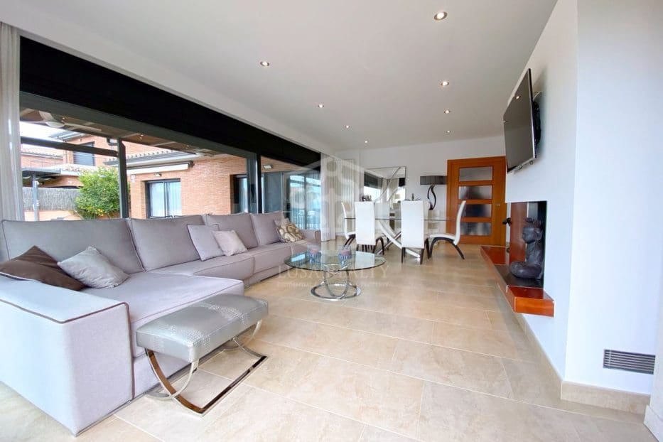 5 slaapkamer Villa te koop in Caldes d'Estrac met zwembad garage - € 996.000 (Ref: 8115515)