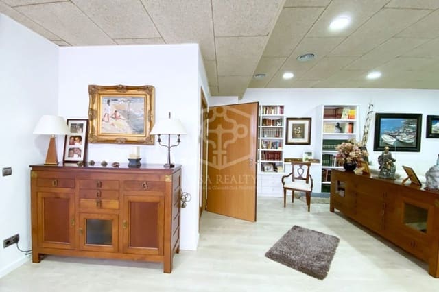 5 slaapkamer Villa te koop in Caldes d'Estrac met zwembad garage - € 996.000 (Ref: 8115515)