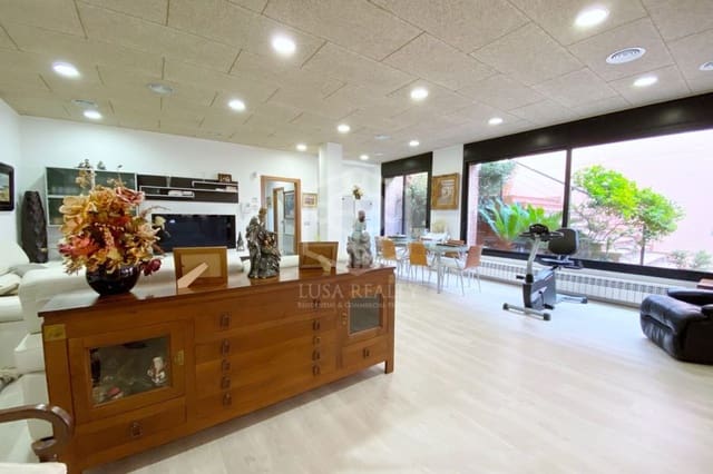 5 slaapkamer Villa te koop in Caldes d'Estrac met zwembad garage - € 996.000 (Ref: 8115515)