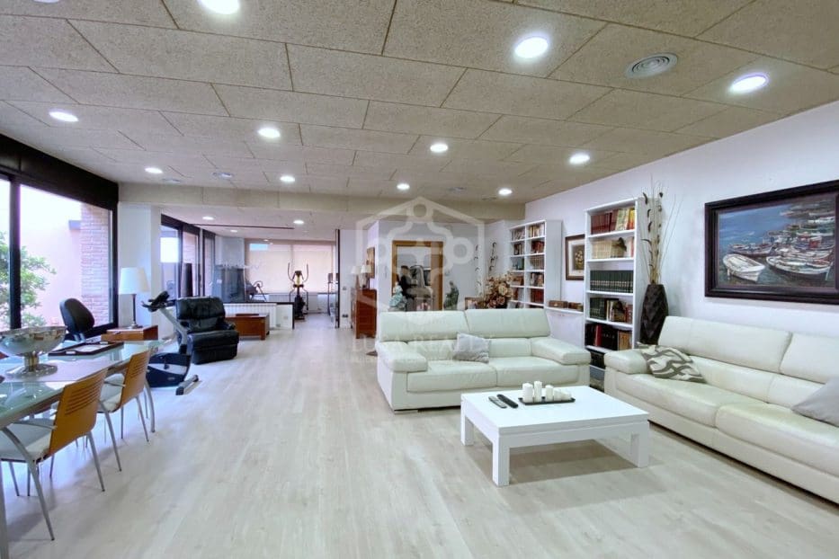 5 slaapkamer Villa te koop in Caldes d'Estrac met zwembad garage - € 996.000 (Ref: 8115515)