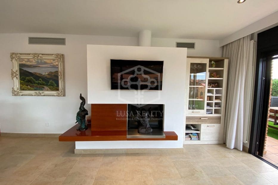 5 slaapkamer Villa te koop in Caldes d'Estrac met zwembad garage - € 996.000 (Ref: 8115515)